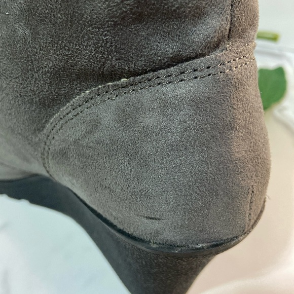 White Mountain Lace-up Oxford  Style Bootie Size 9M - Picture 17 of 17